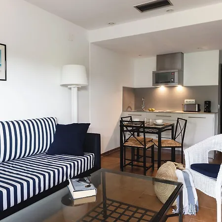 & Golf Apartment *