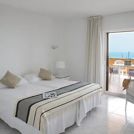 & Golf Apartment *